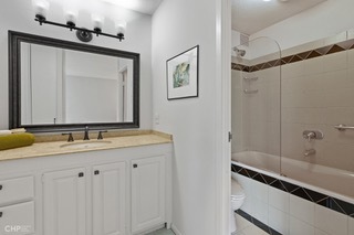 1430 N ASTOR Street Unit: 7A