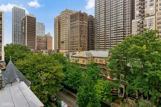 1430 N ASTOR Street Unit: 7A