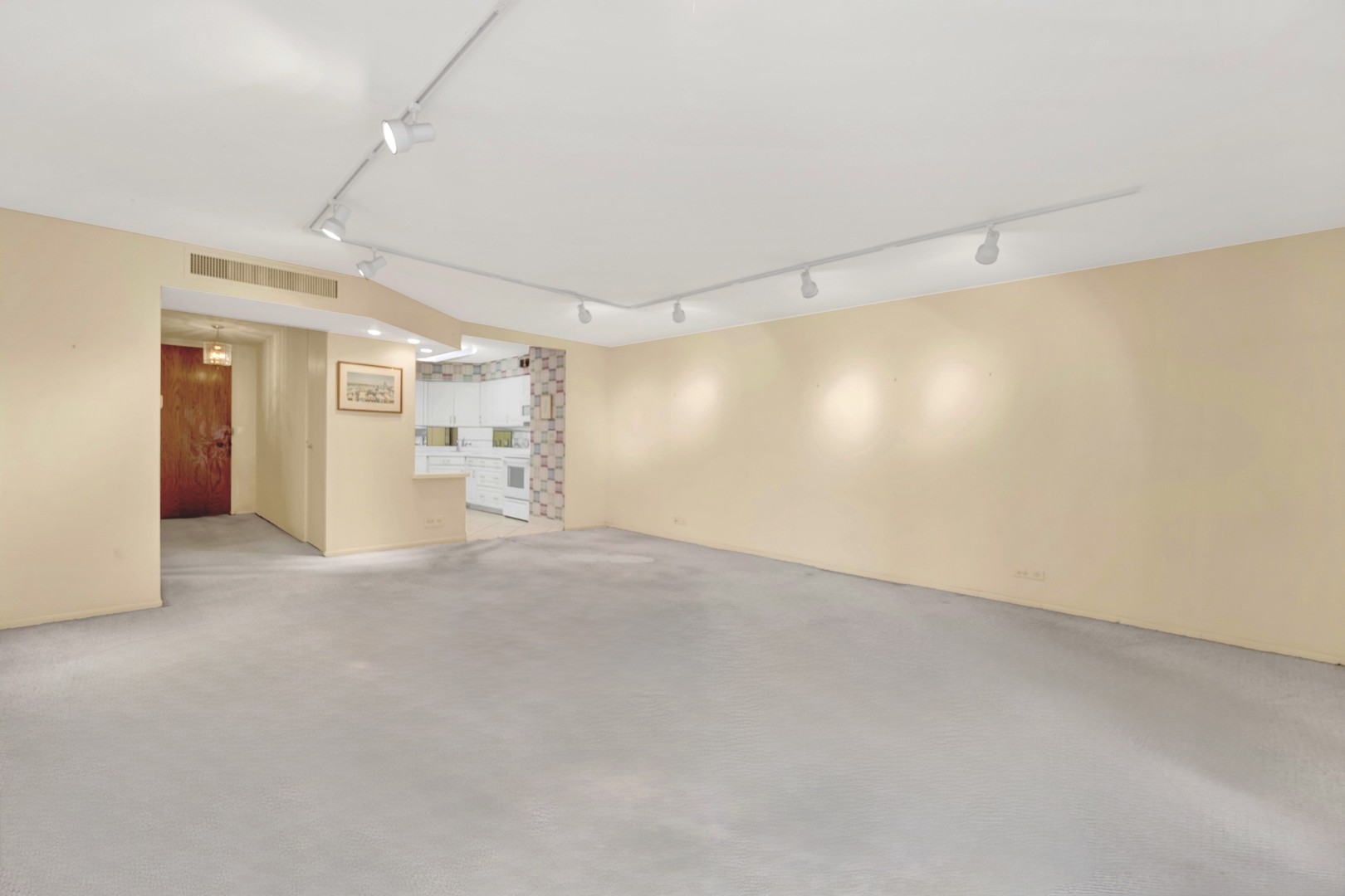6033 N SHERIDAN Road Unit: 8E