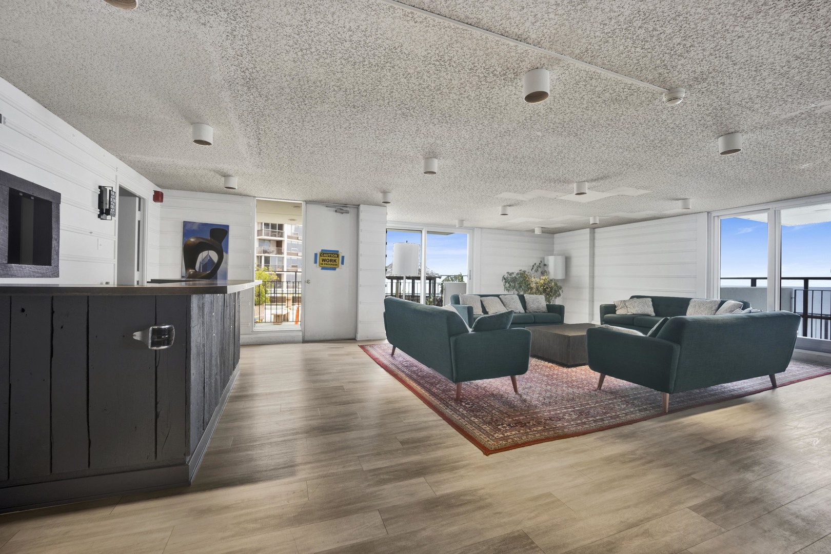 6033 N SHERIDAN Road Unit: 8E