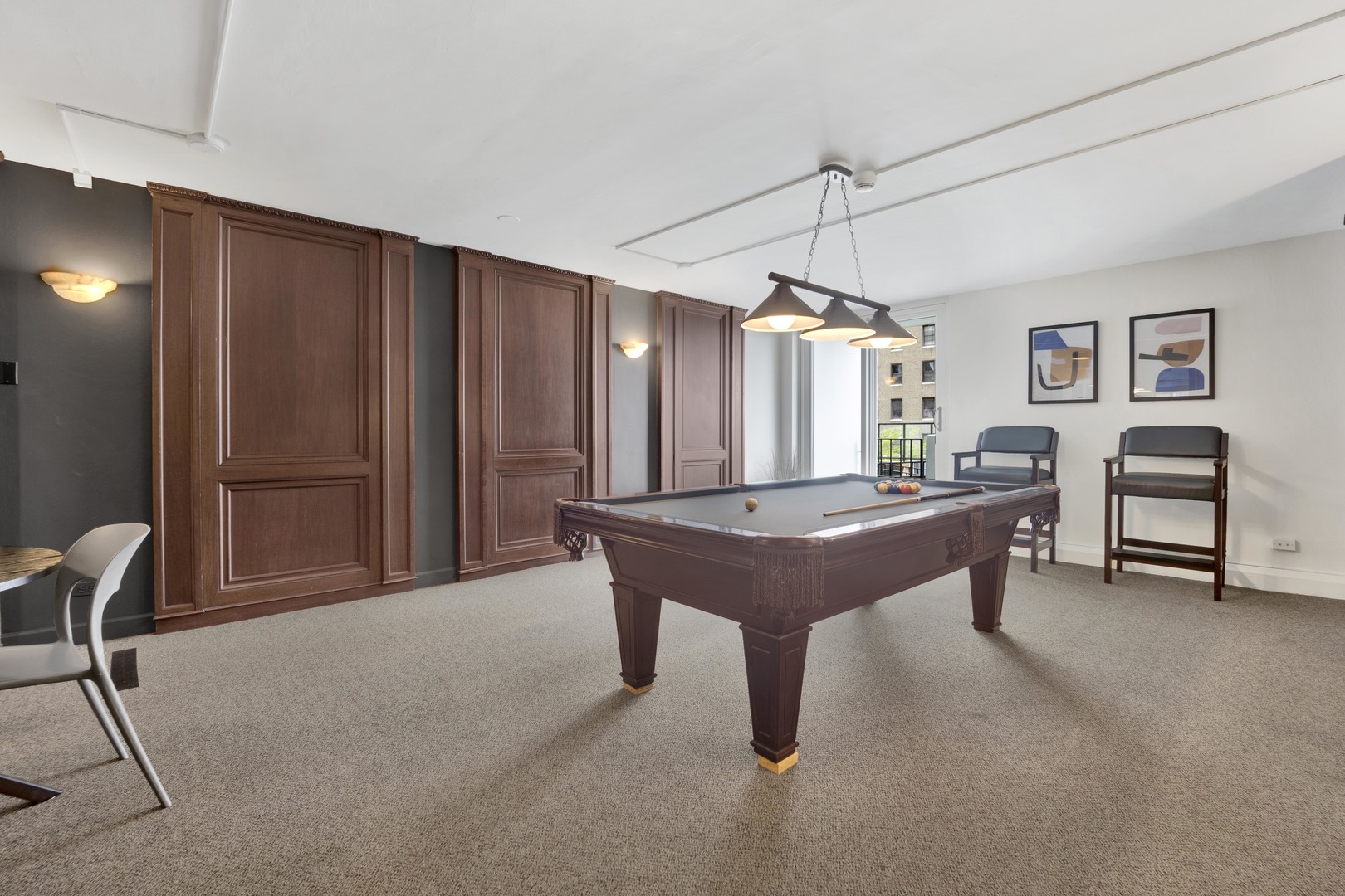 6033 N SHERIDAN Road Unit: 8E