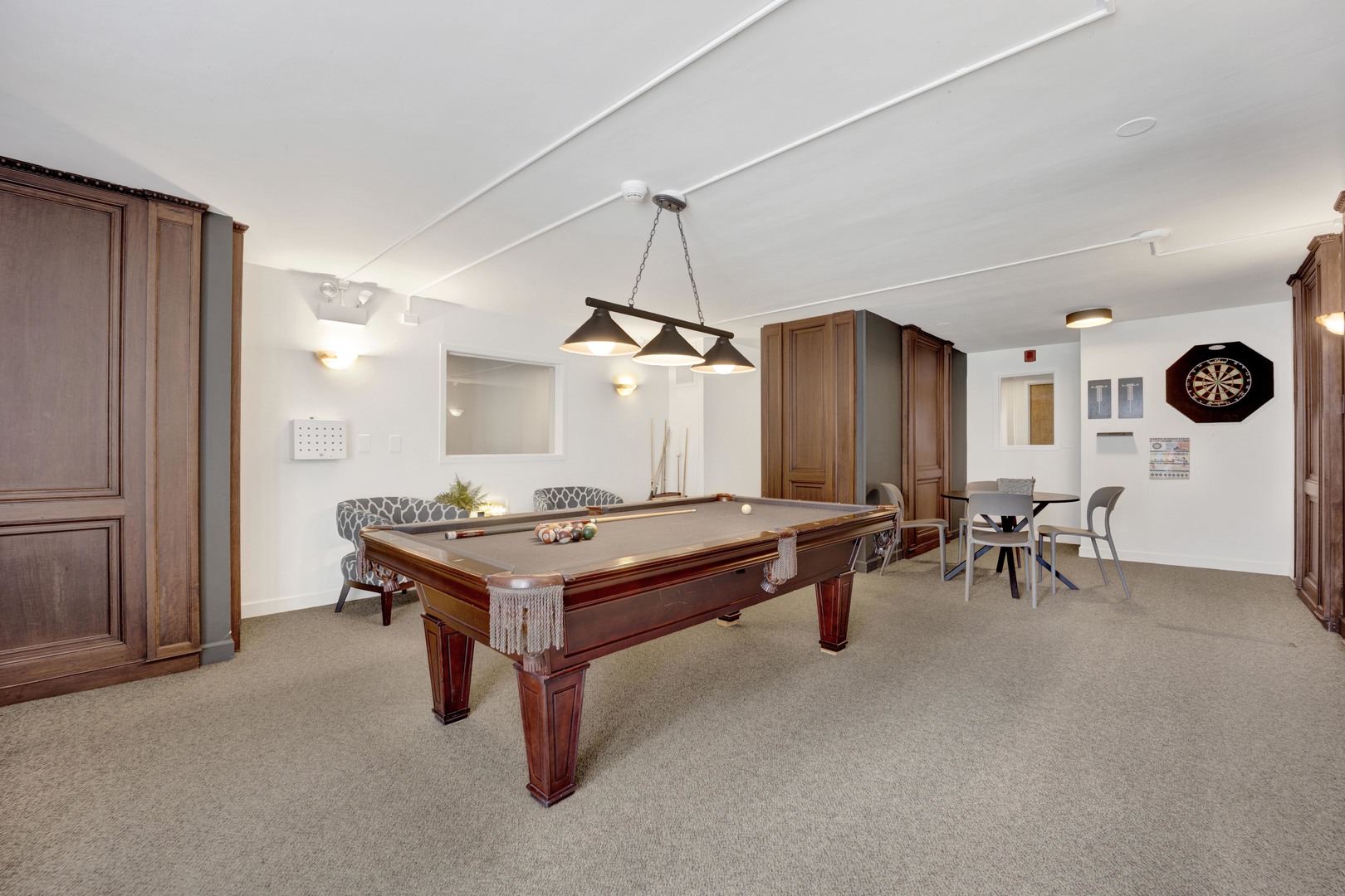 6033 N SHERIDAN Road Unit: 8E