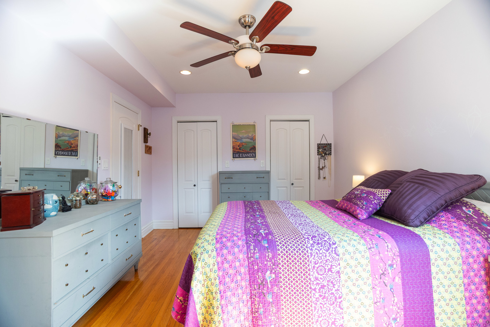 1239 W Jarvis Avenue Unit: 3
