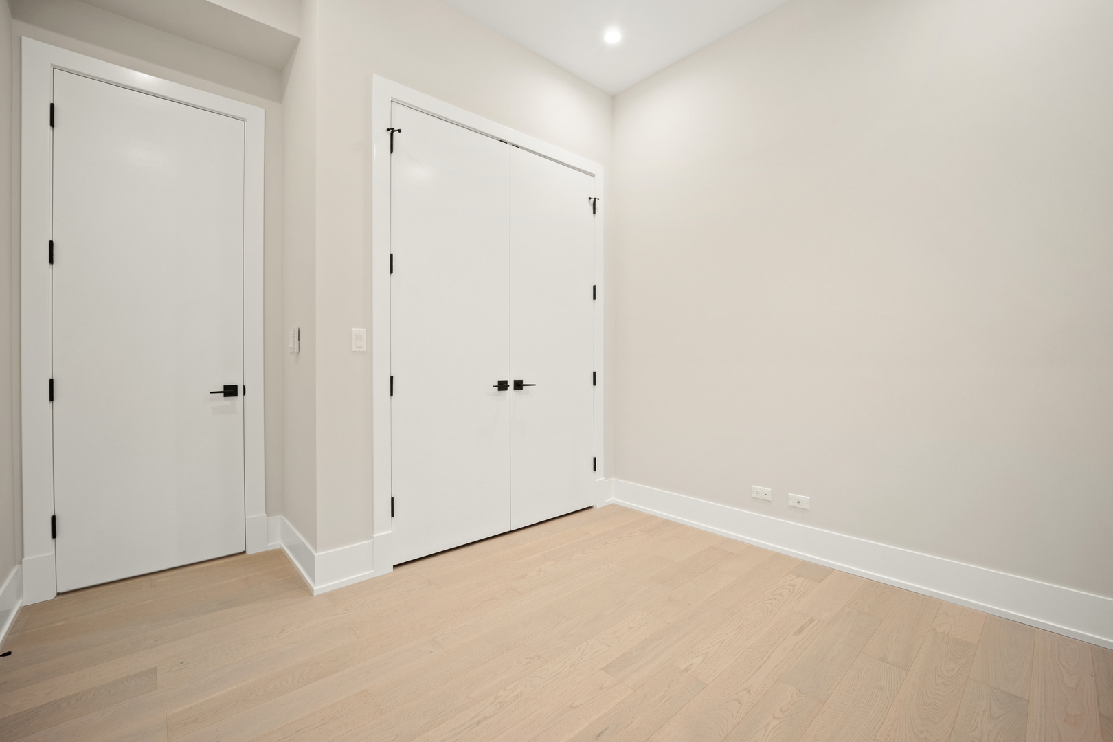 4343 N Richmond Avenue Unit: 1S