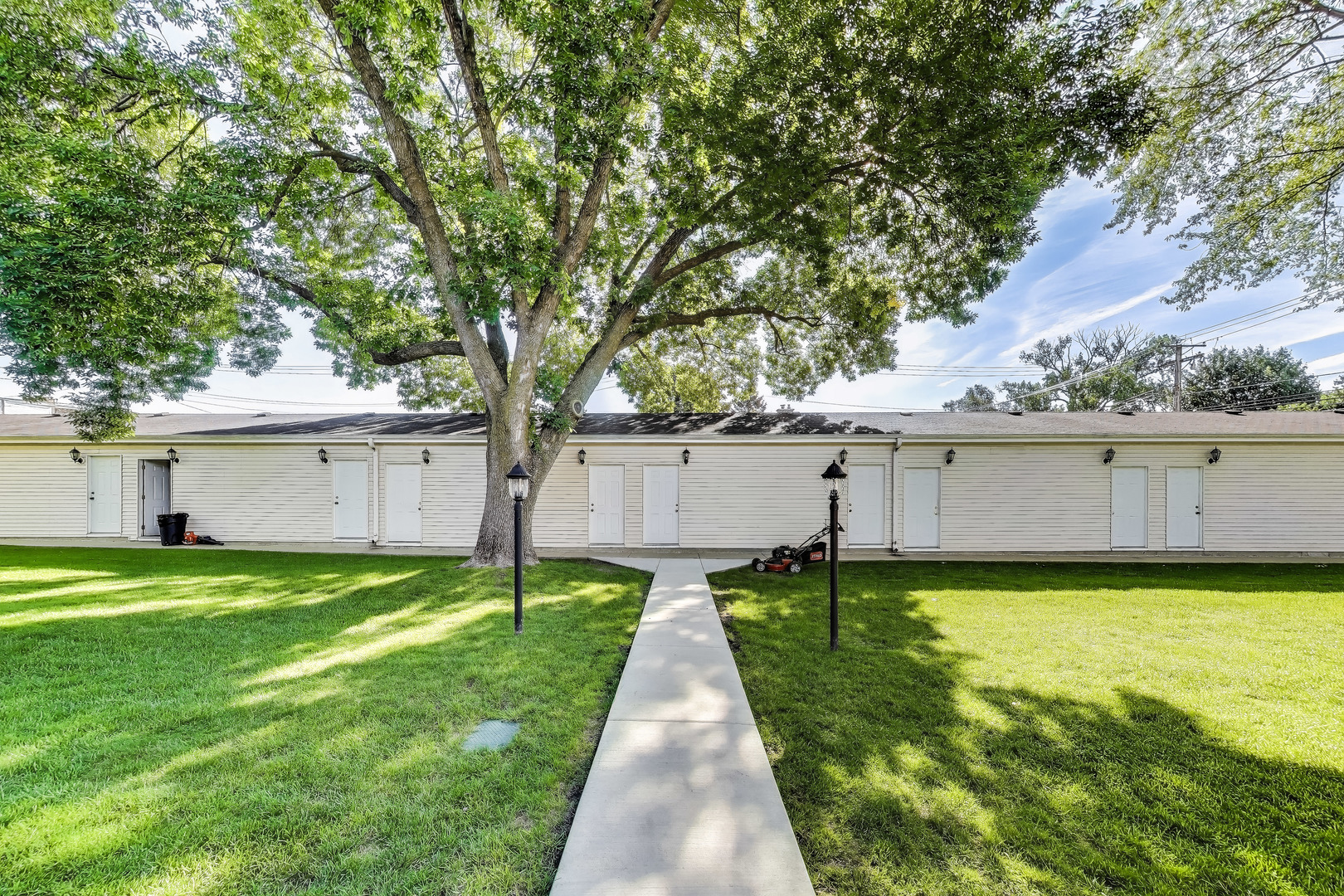 6963 N Bell Avenue Unit: 106
