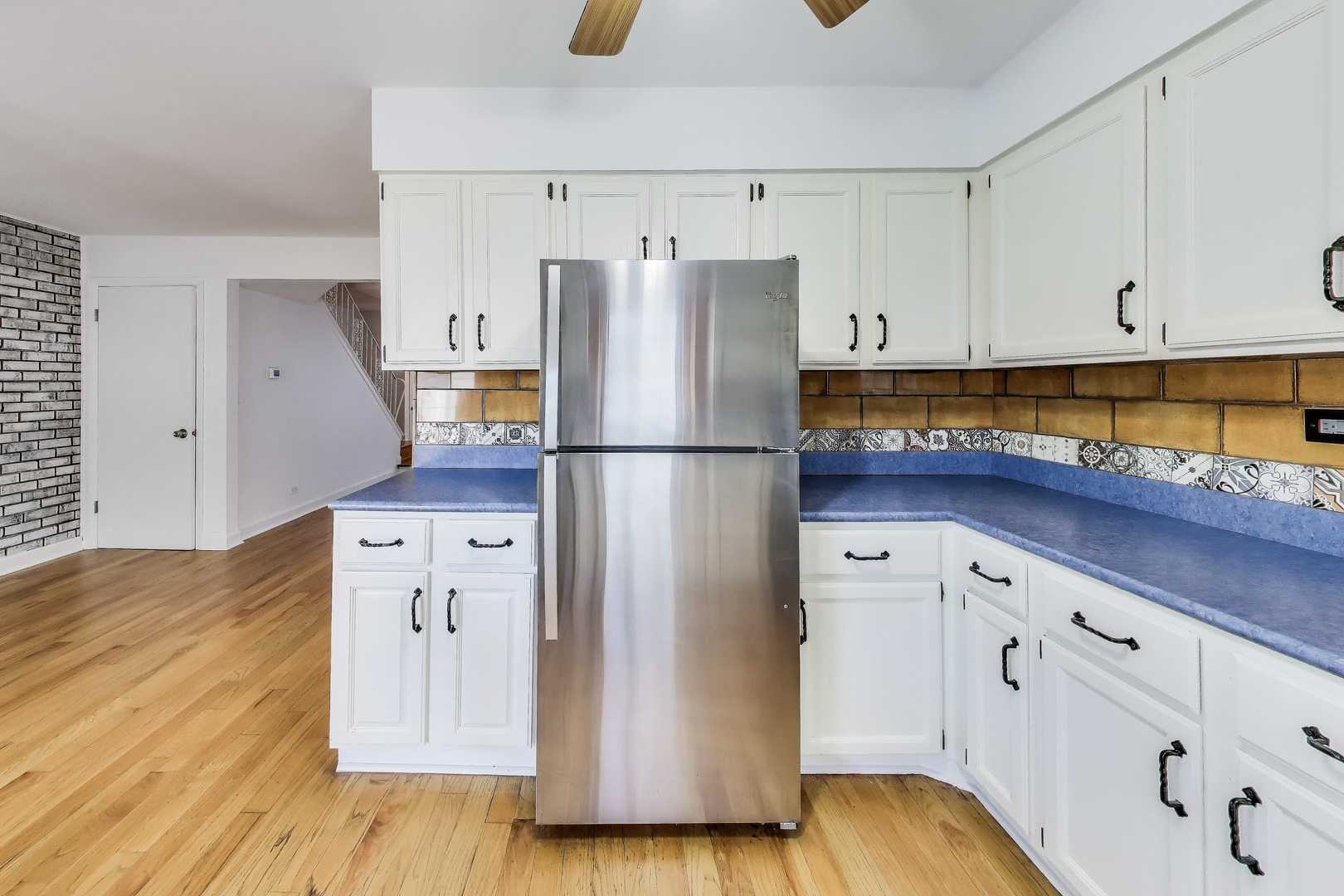 6963 N Bell Avenue Unit: 106