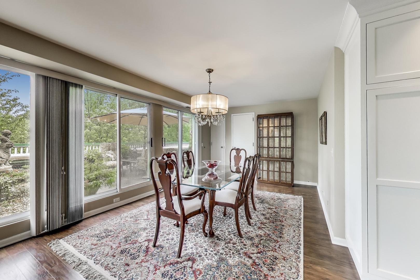 2050 Arbor Lane Unit: 301
