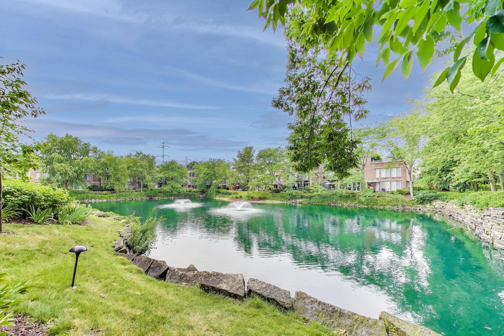 2050 Arbor Lane Unit: 301