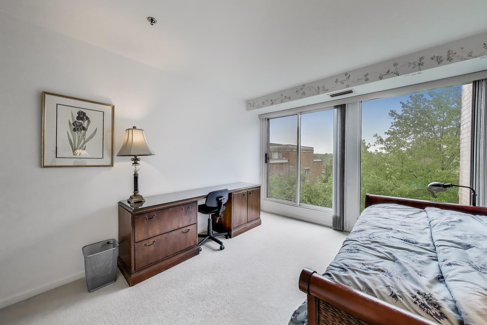 2050 Arbor Lane Unit: 301
