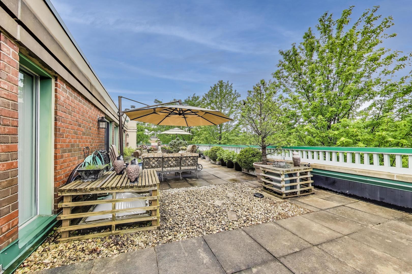 2050 Arbor Lane Unit: 301