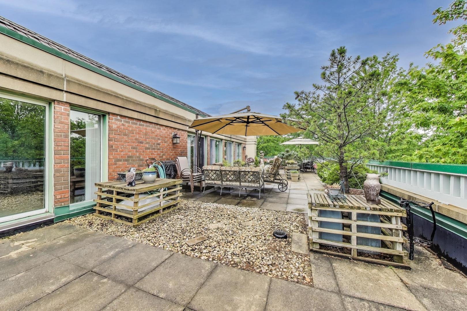 2050 Arbor Lane Unit: 301
