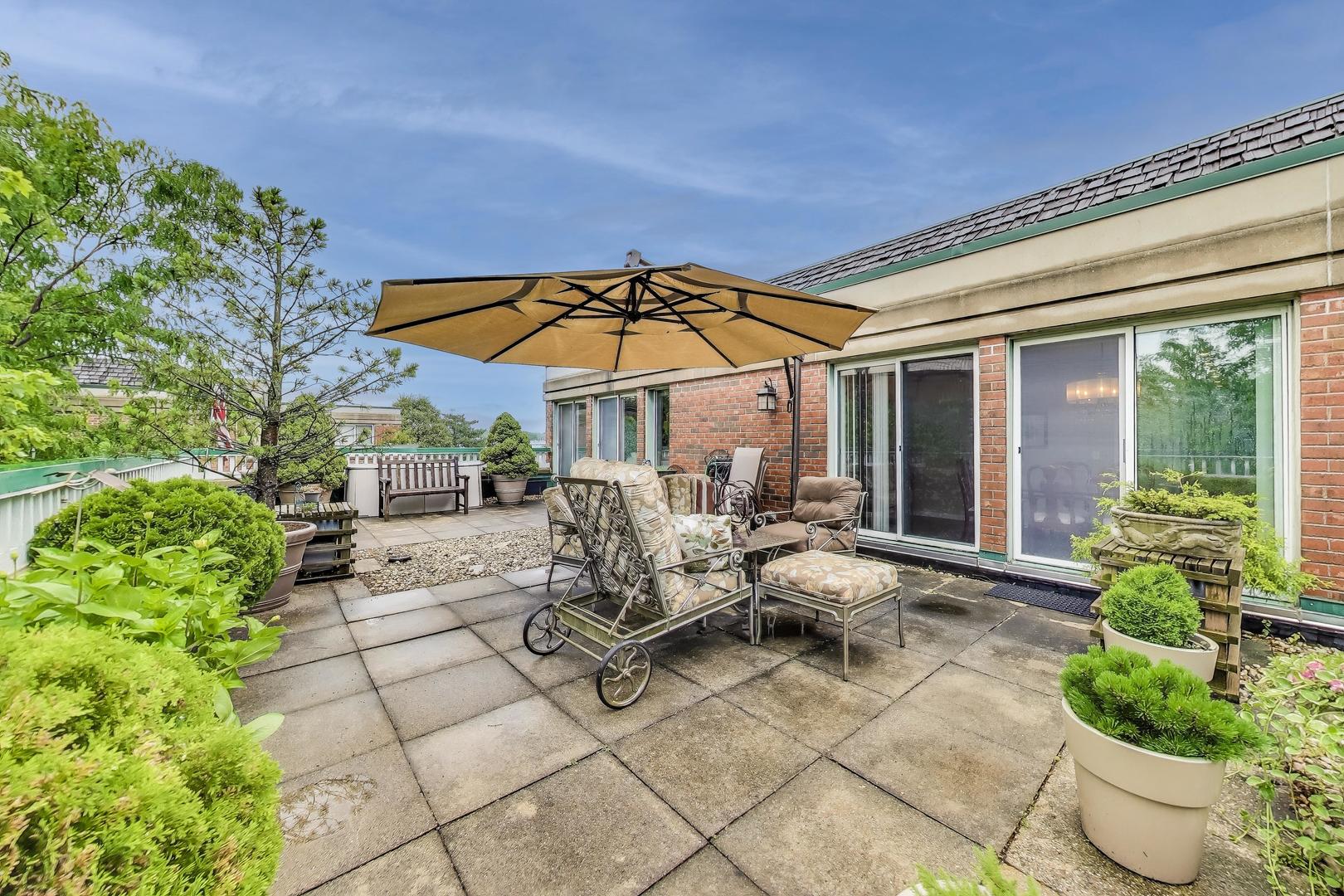 2050 Arbor Lane Unit: 301
