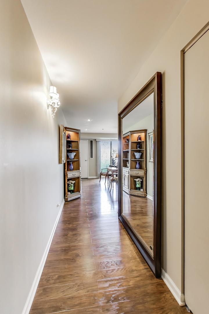 2050 Arbor Lane Unit: 301
