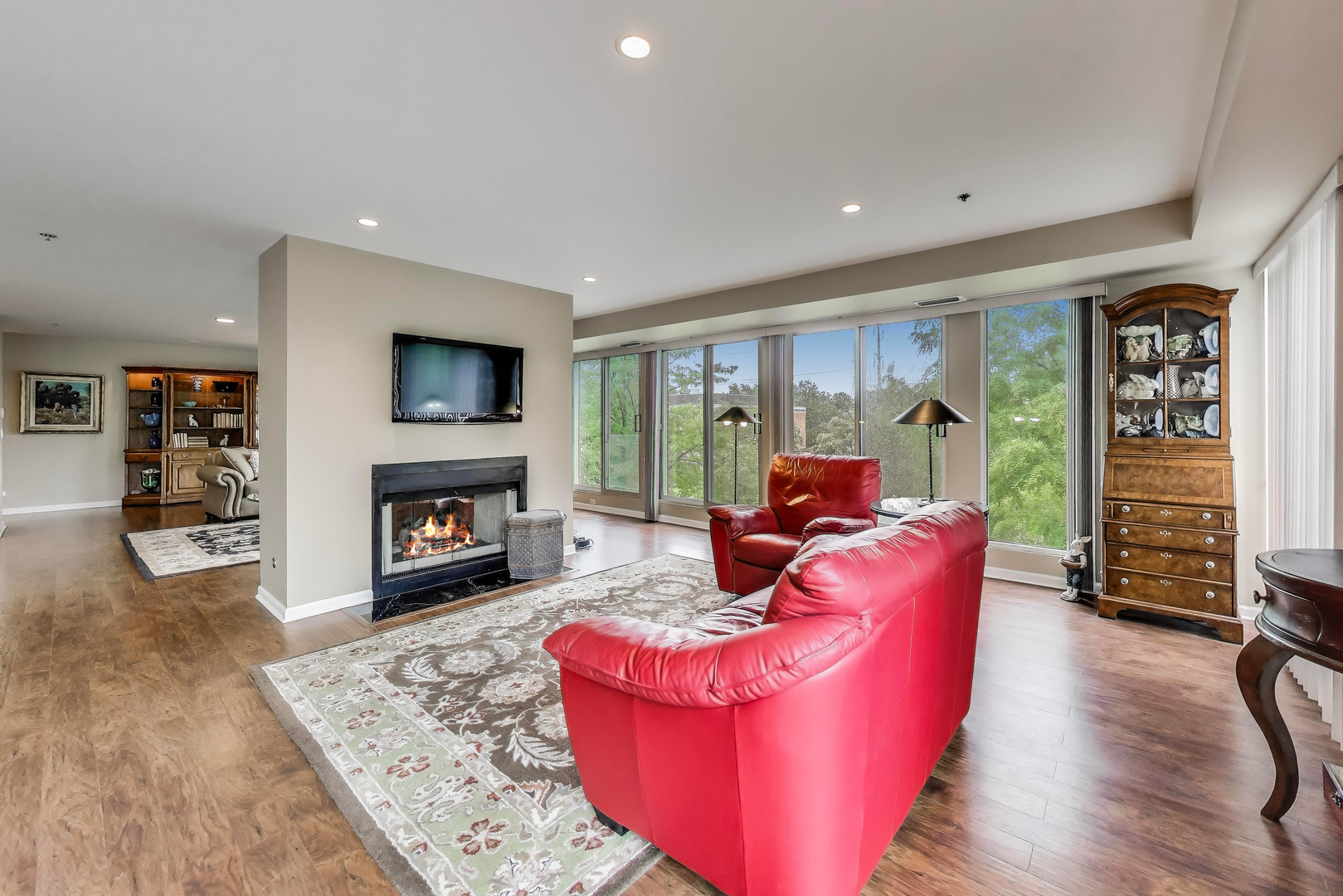 2050 Arbor Lane Unit: 301