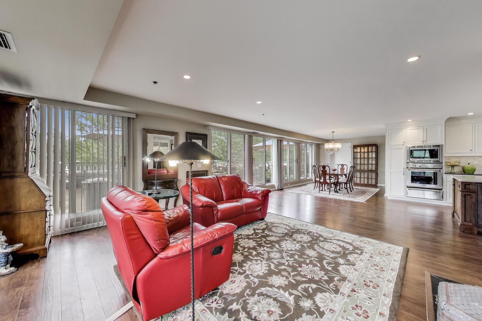 2050 Arbor Lane Unit: 301