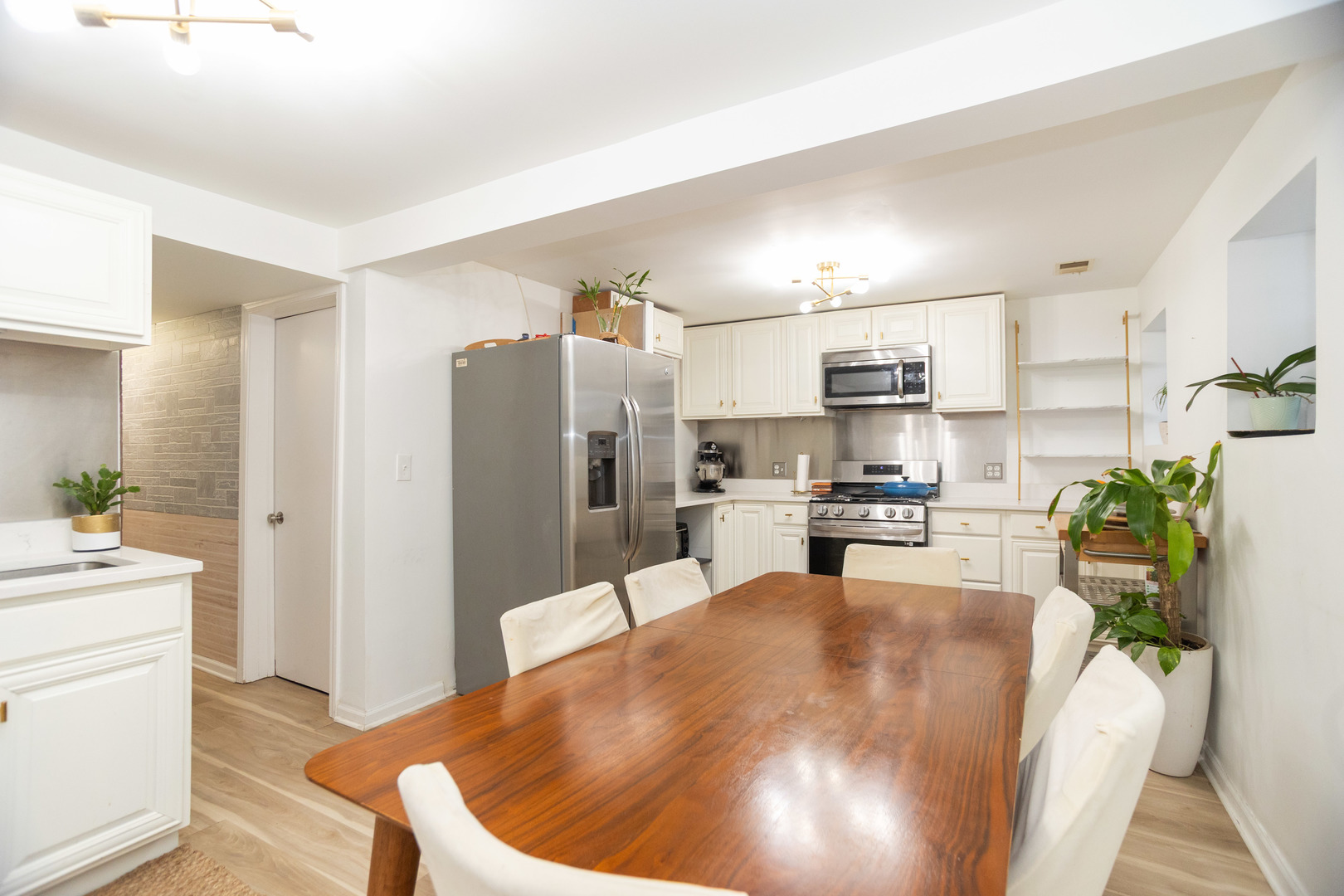 4336 N Kenmore Avenue Unit: G