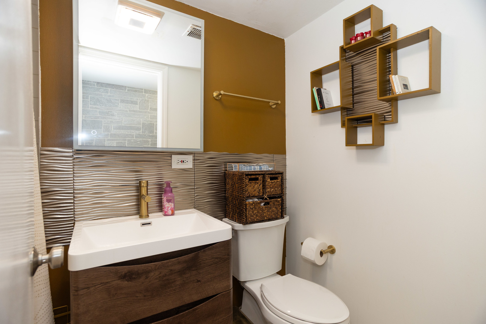 4336 N Kenmore Avenue Unit: G
