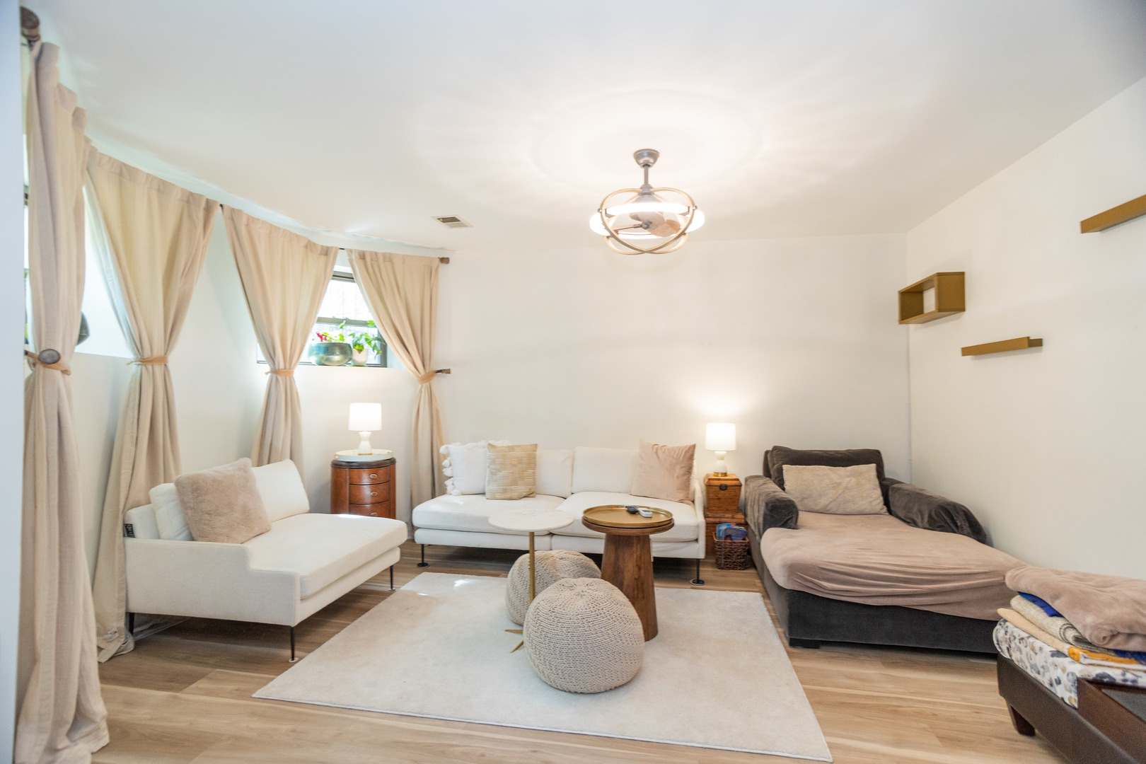 4336 N Kenmore Avenue Unit: G