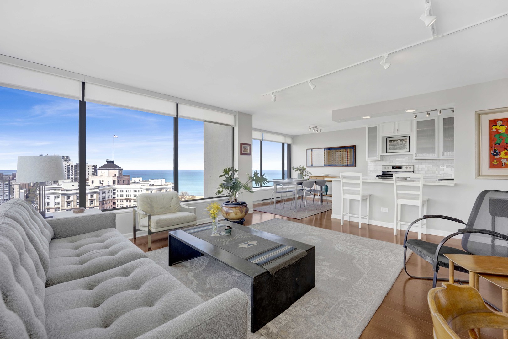 5455 N Sheridan Road Unit: 2915