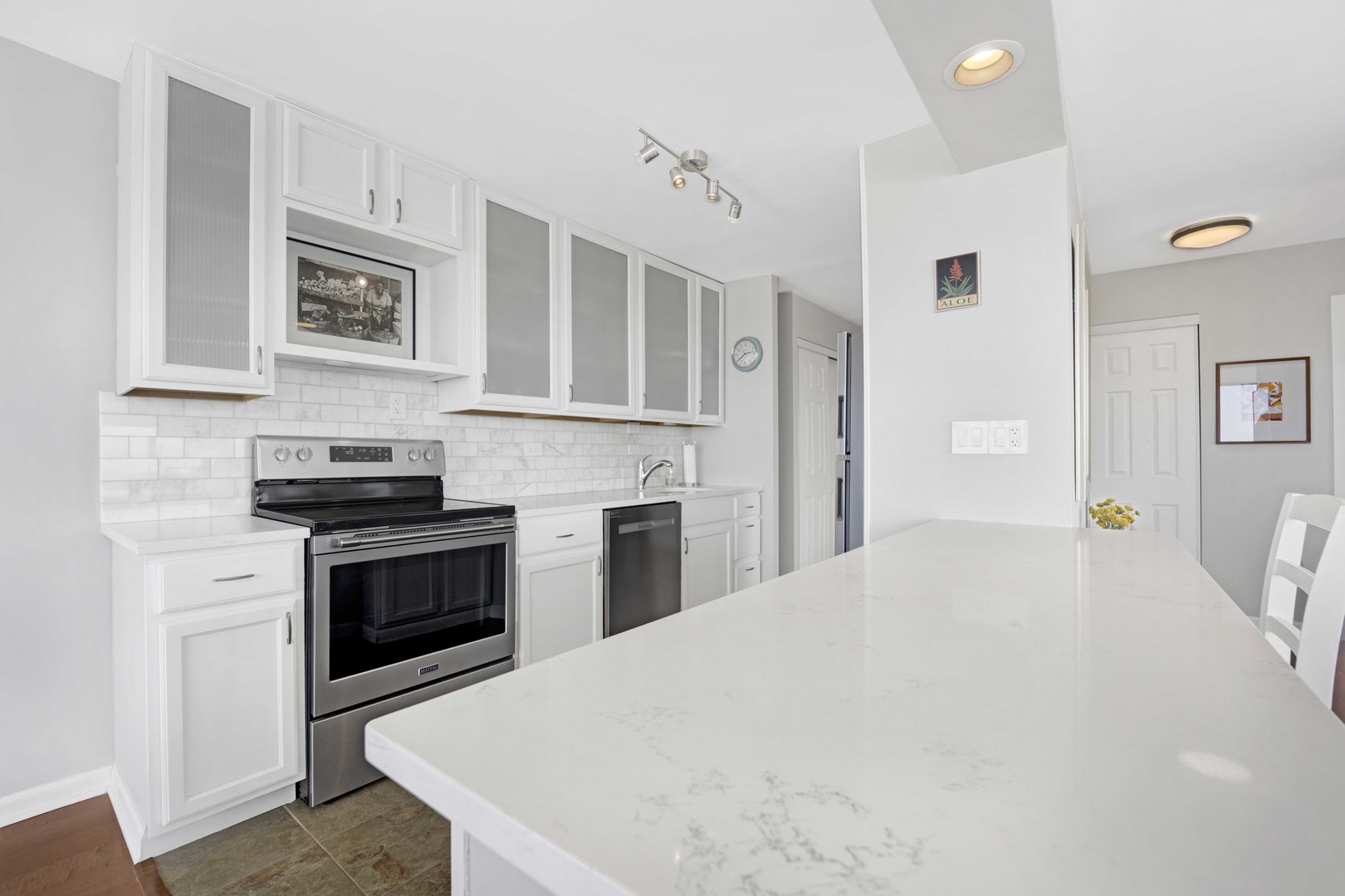 5455 N Sheridan Road Unit: 2915