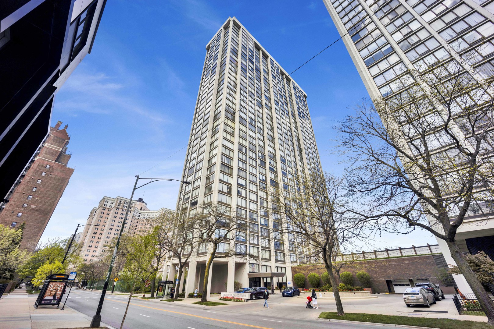 5455 N Sheridan Road Unit: 2915