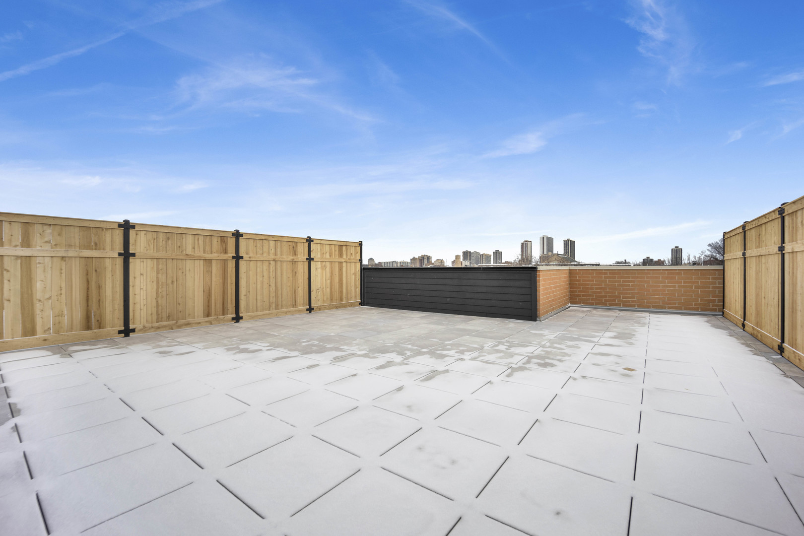 1548 W Ardmore Avenue Unit: 4C