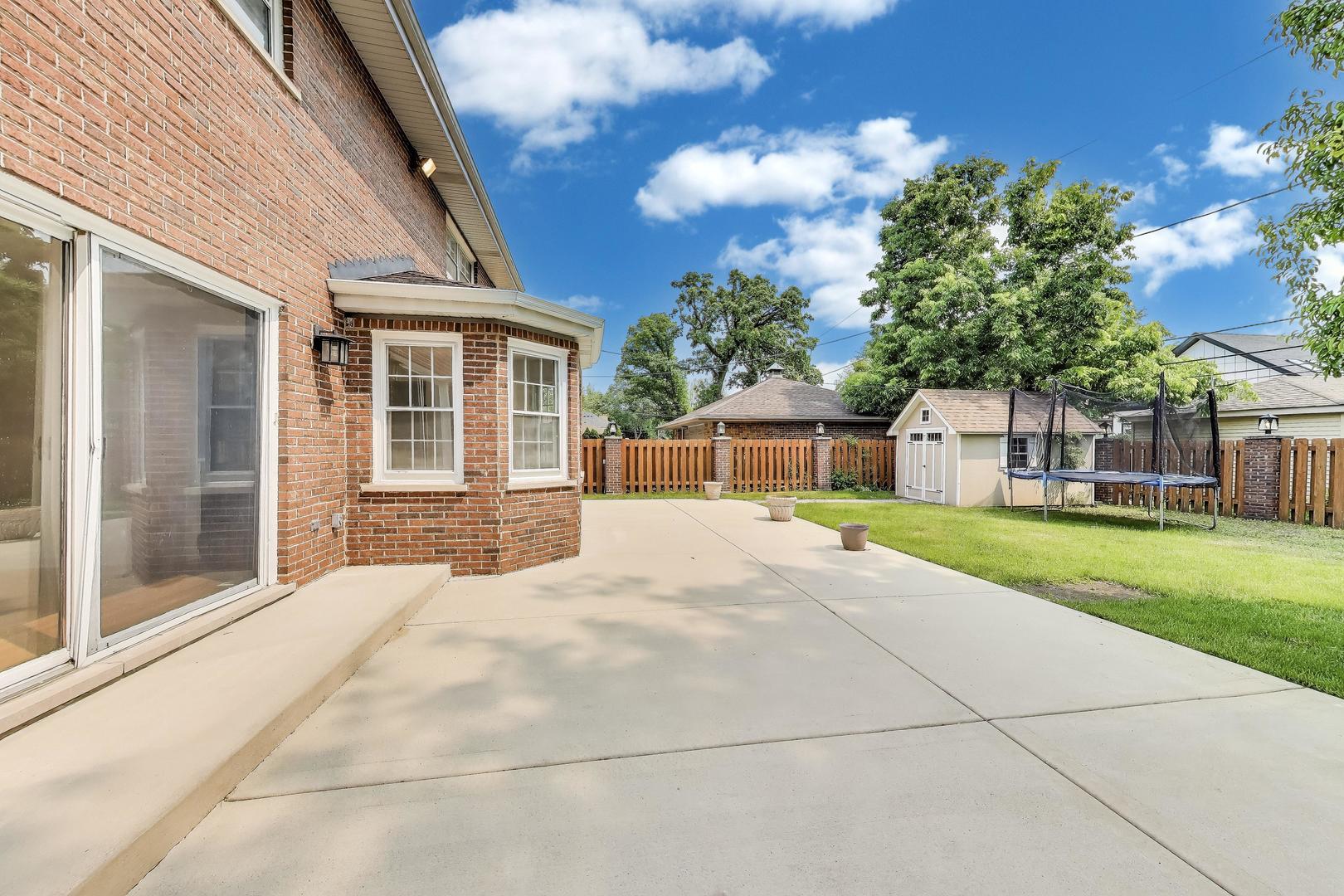 317 N Dee Road