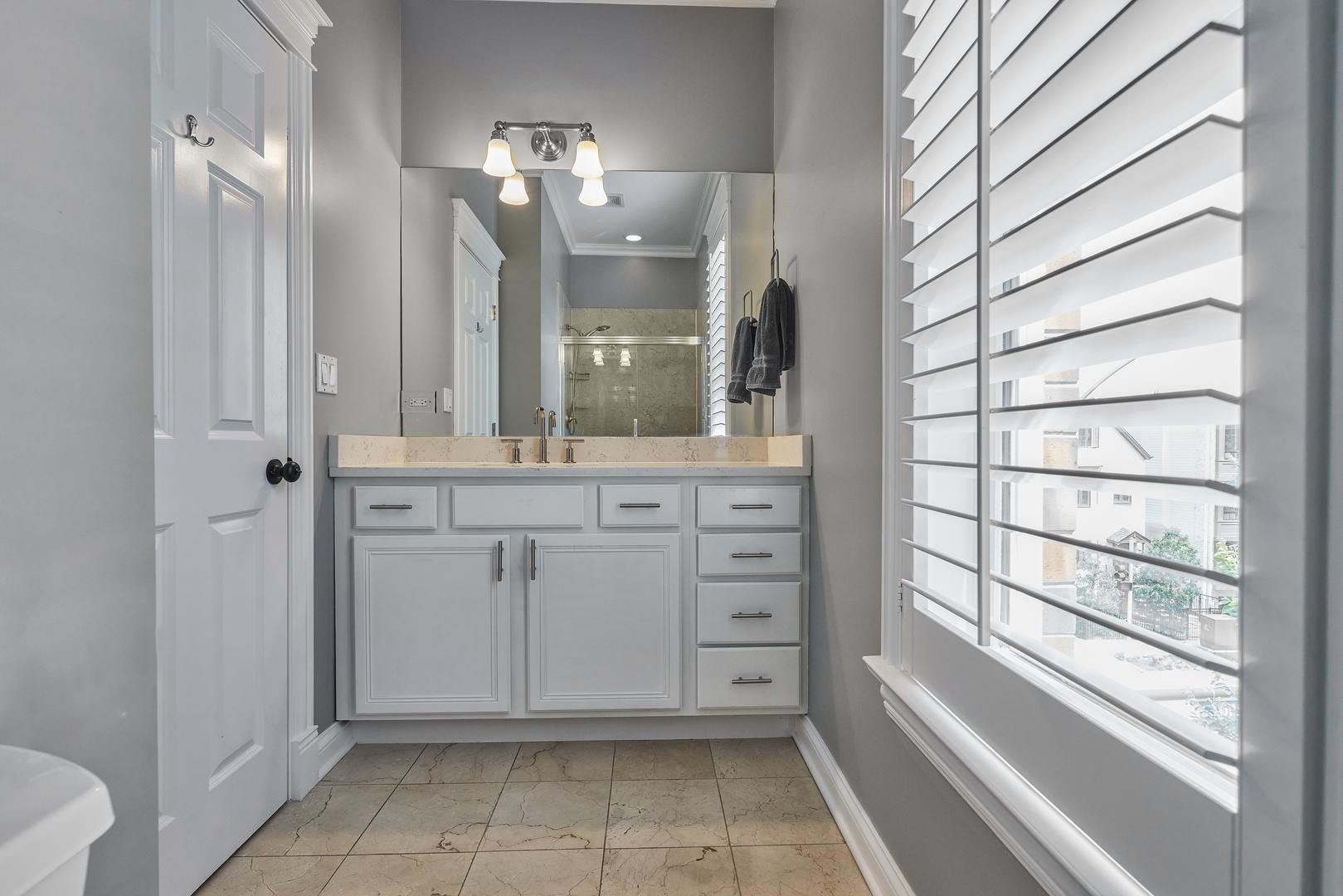 1501 W Diversey Parkway Unit: B