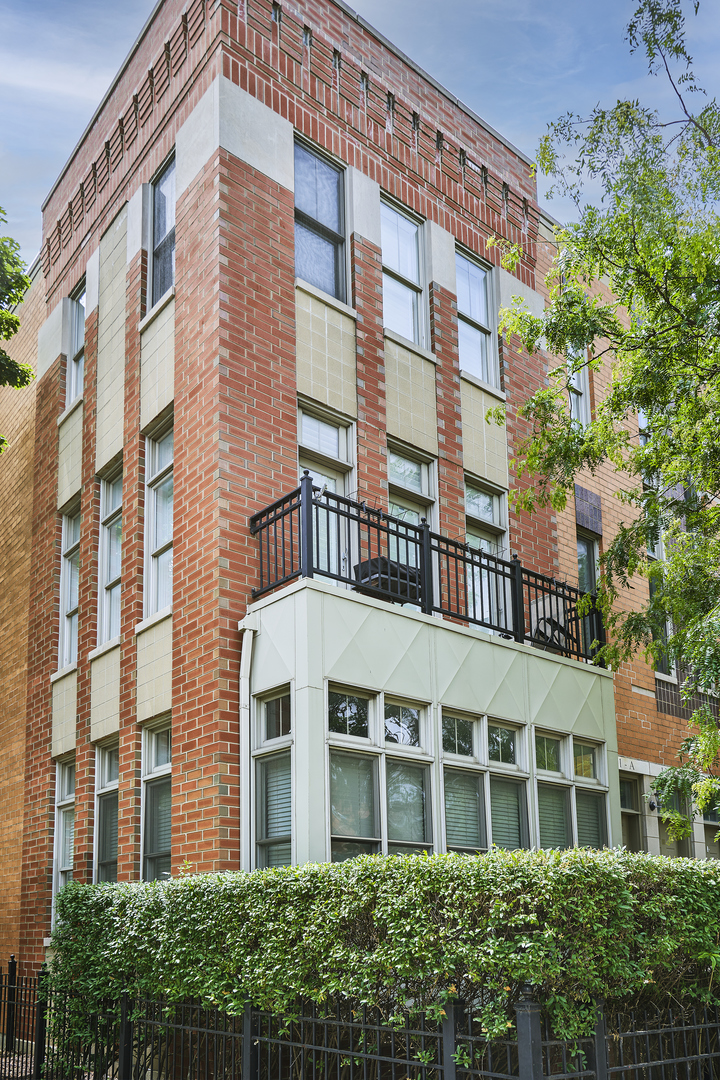 1501 W Diversey Parkway Unit: B