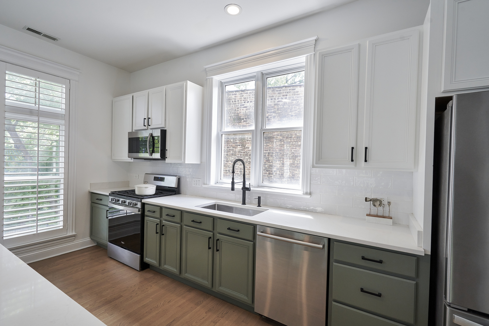 1501 W Diversey Parkway Unit: B