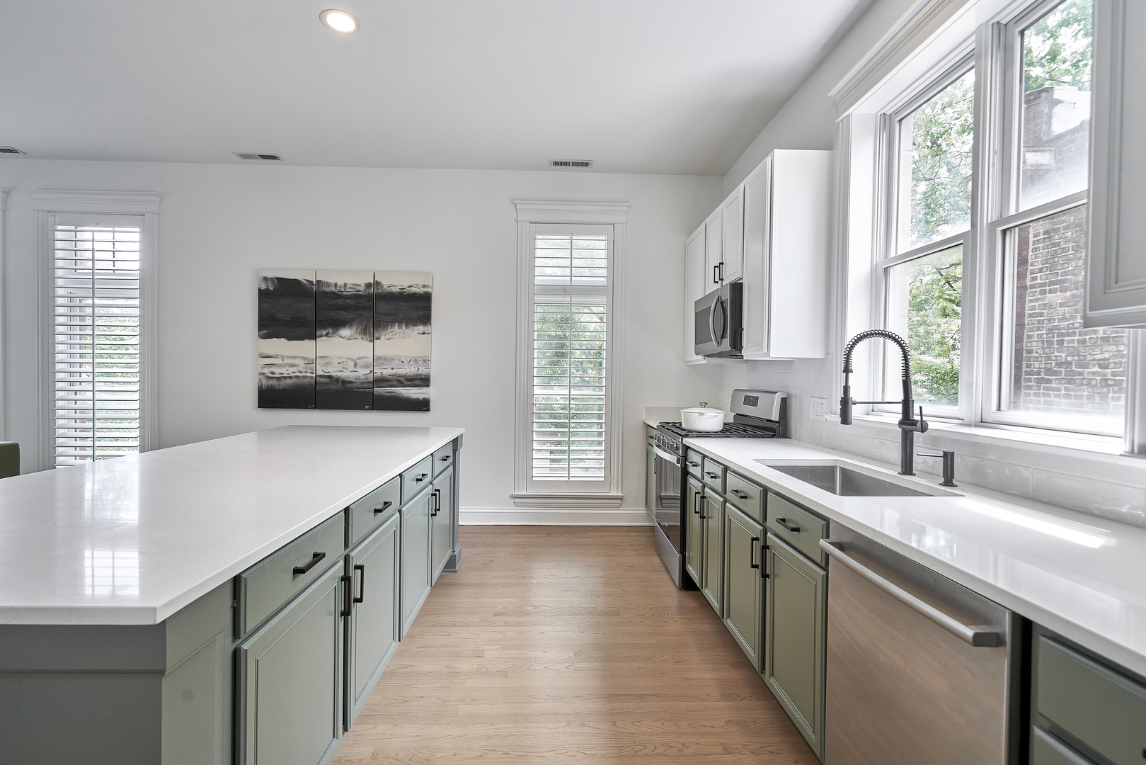 1501 W Diversey Parkway Unit: B