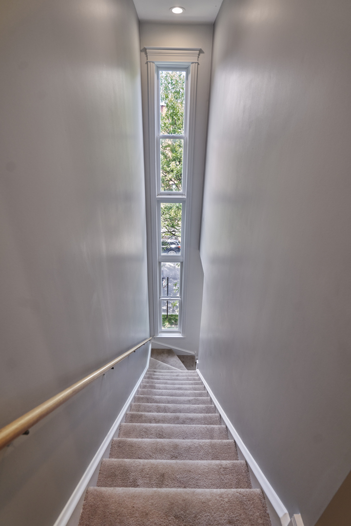 1501 W Diversey Parkway Unit: B