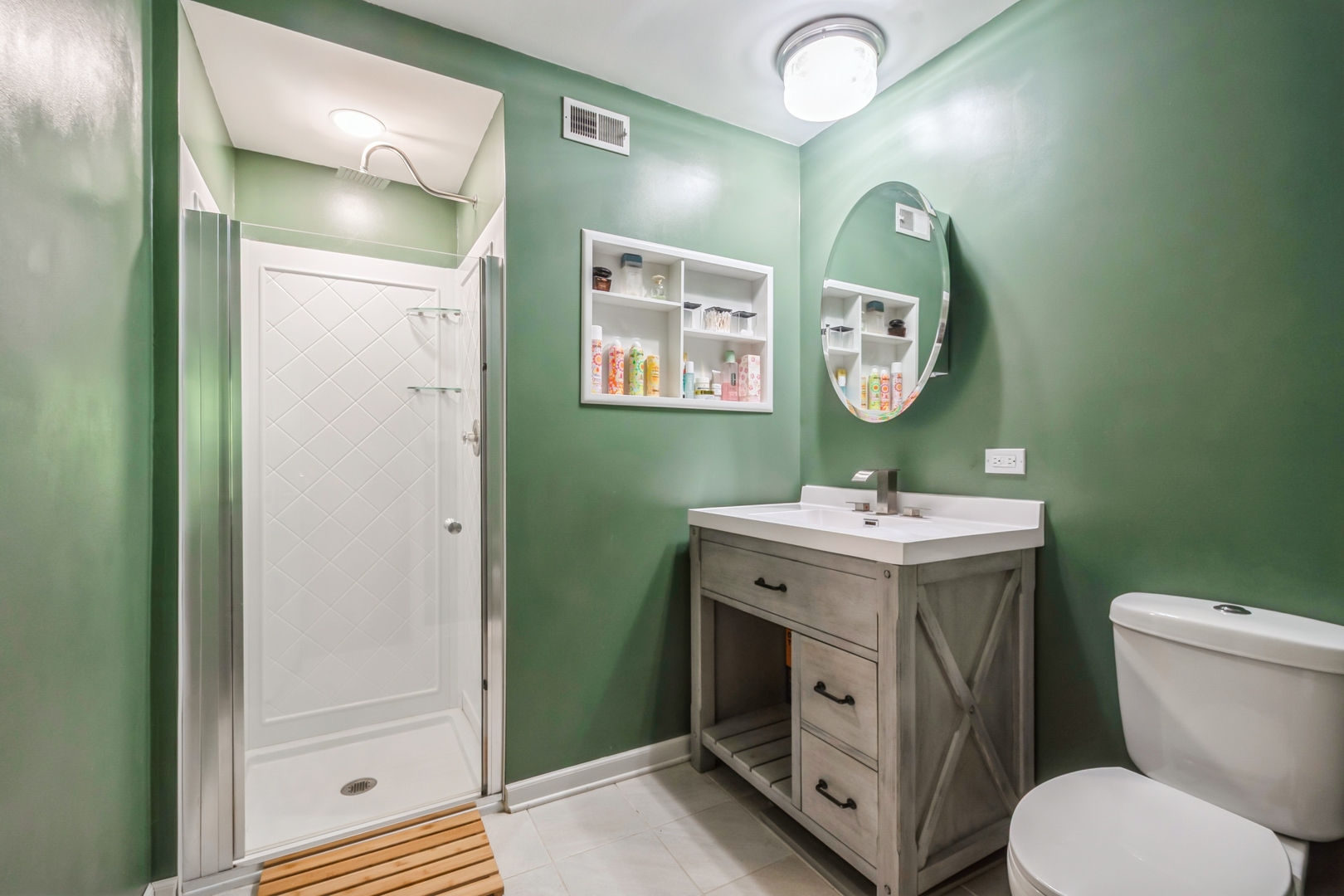 6221 N Niagara Avenue Unit: 507