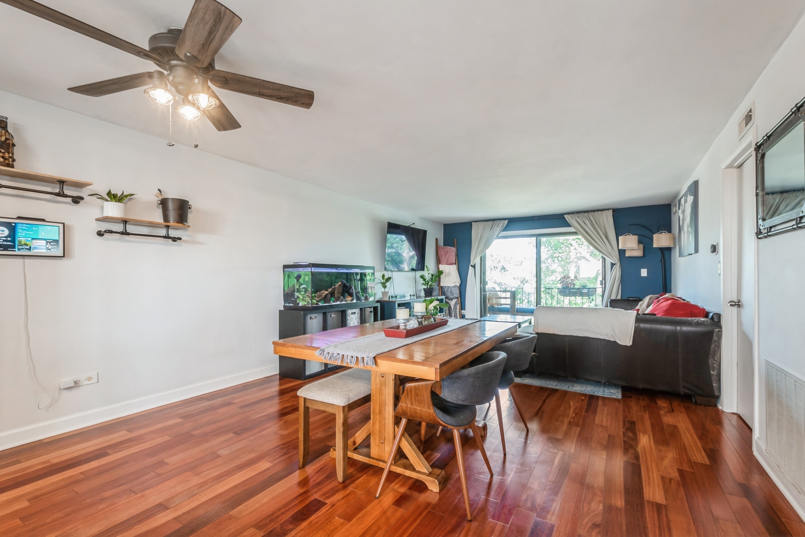 6221 N Niagara Avenue Unit: 507