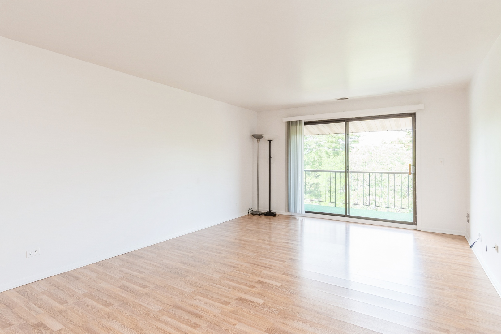 709 79th Street Unit: 401