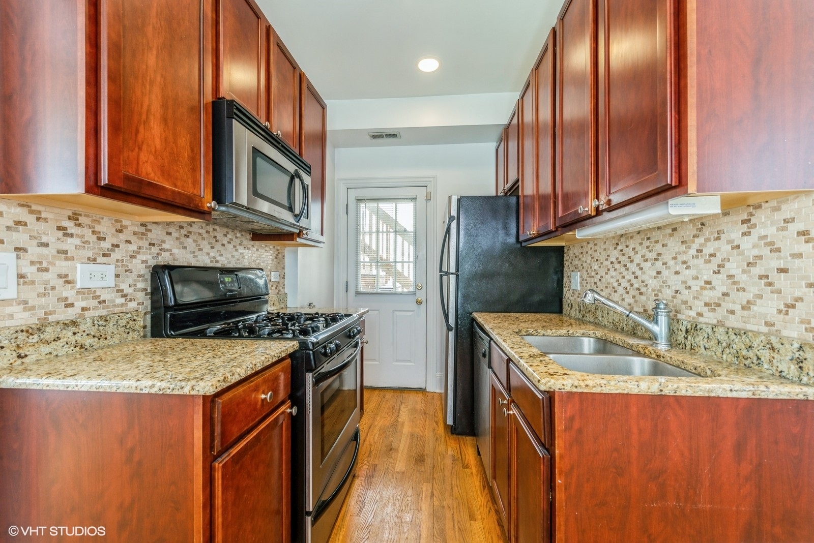 5412 N Kenmore Avenue Unit: 1W