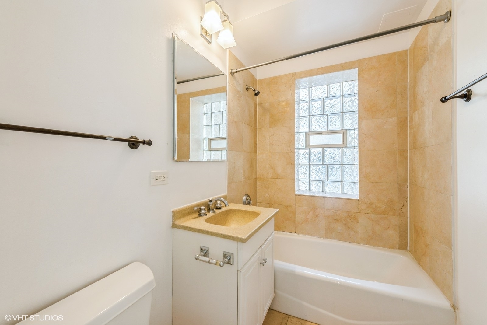 5412 N Kenmore Avenue Unit: 1W