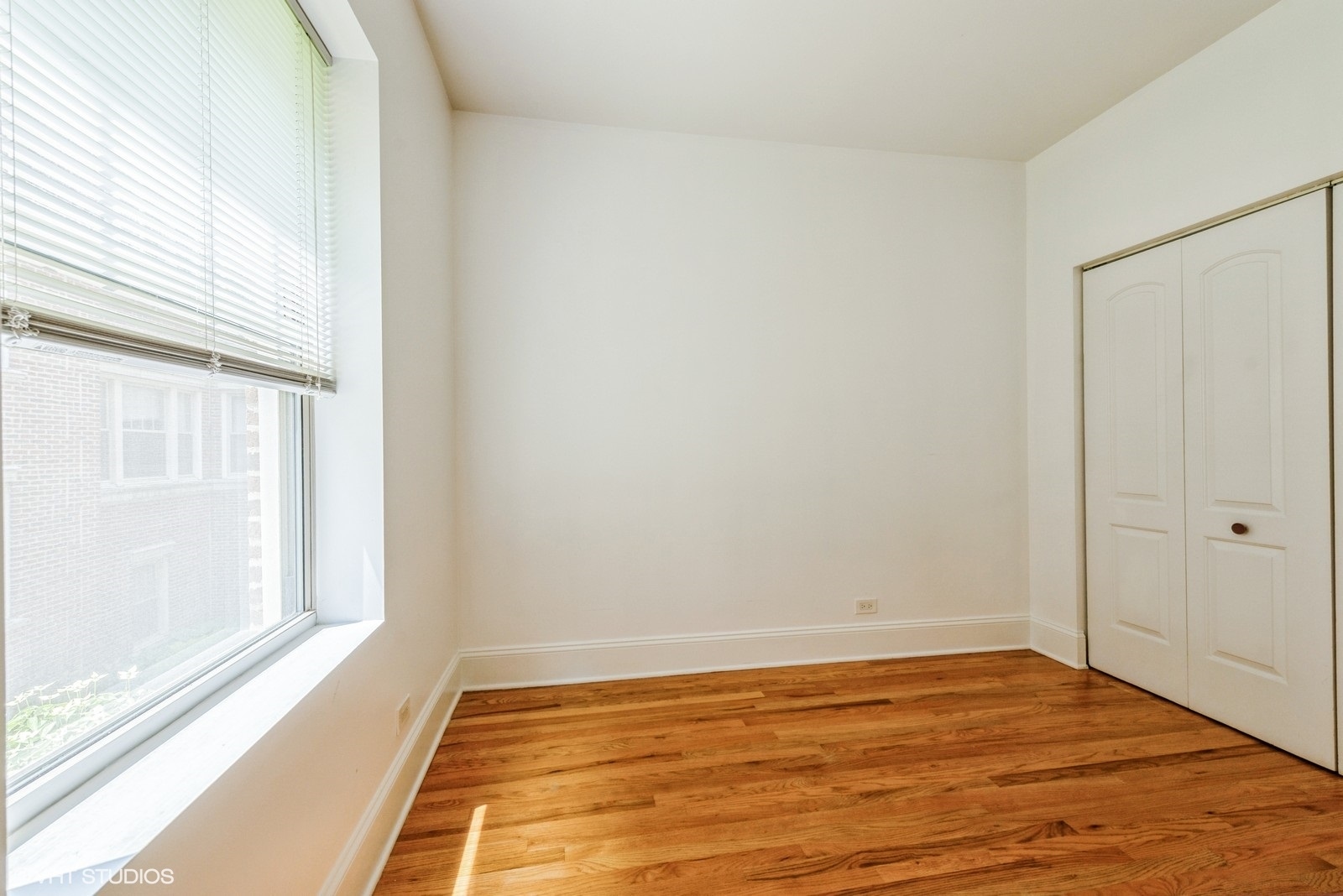 5412 N Kenmore Avenue Unit: 1W