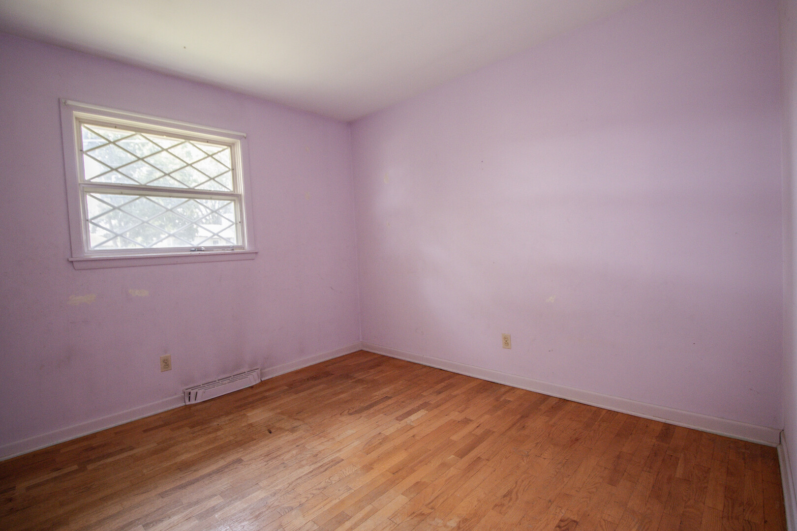 5414 May Avenue