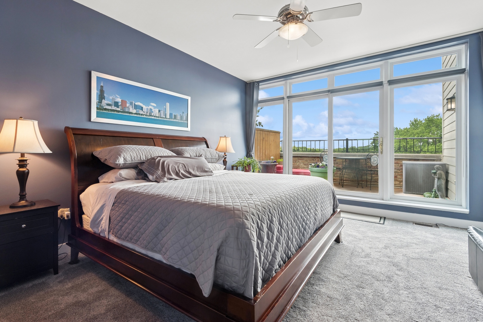 1215 W Gunnison Street Unit: 310