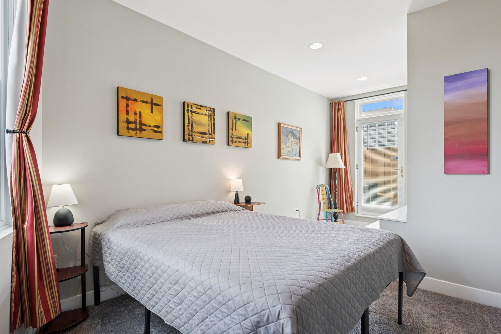 1215 W Gunnison Street Unit: 310