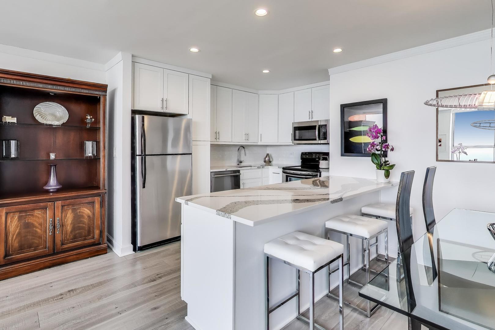 655 W IRVING PARK Road Unit: 5506