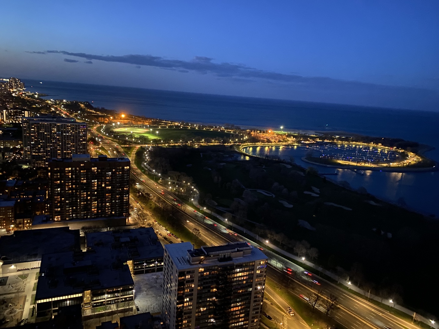 655 W IRVING PARK Road Unit: 5506