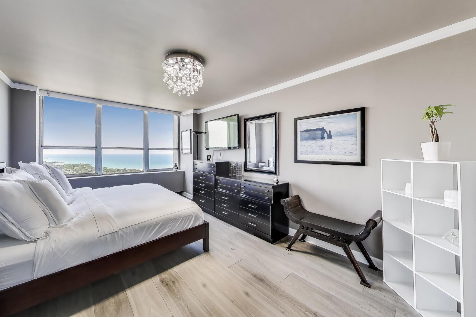 655 W IRVING PARK Road Unit: 5506