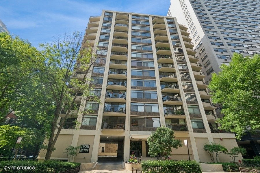 1450 N Astor Street Unit: 14D