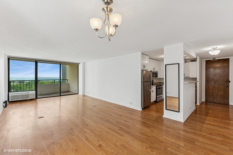 1450 N Astor Street Unit: 14D