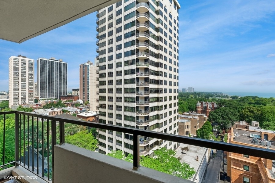 1450 N Astor Street Unit: 14D