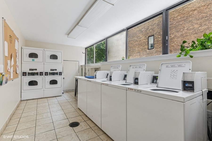 1450 N Astor Street Unit: 14D