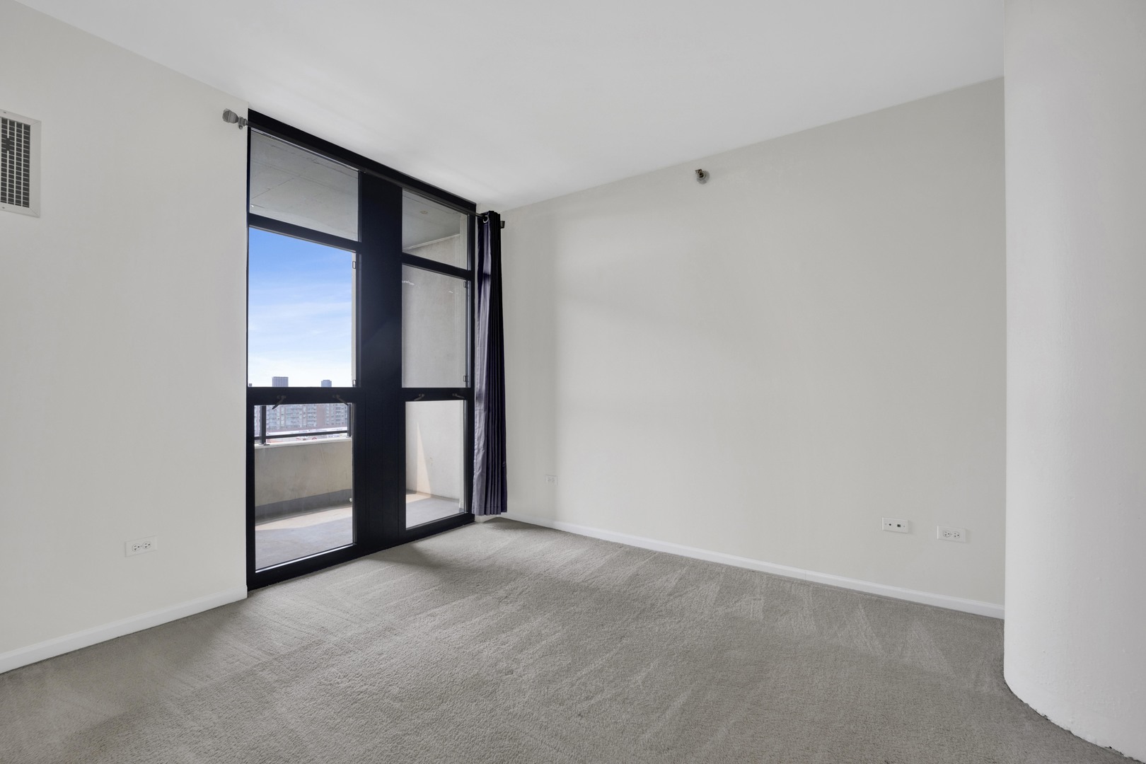 1255 S STATE Street Unit: 1704