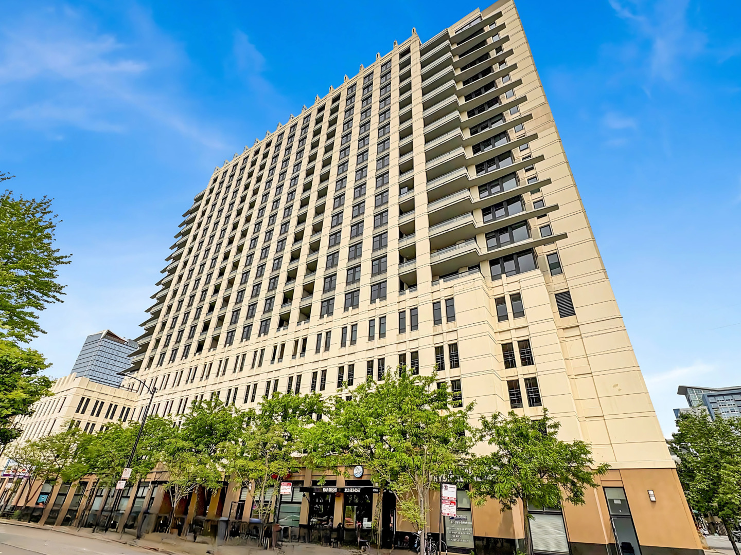 1255 S STATE Street Unit: 1704